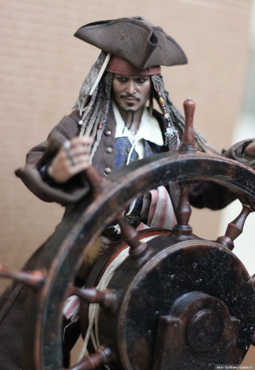 Фигурка Джека Воробья от Hot Toys (фото 8)