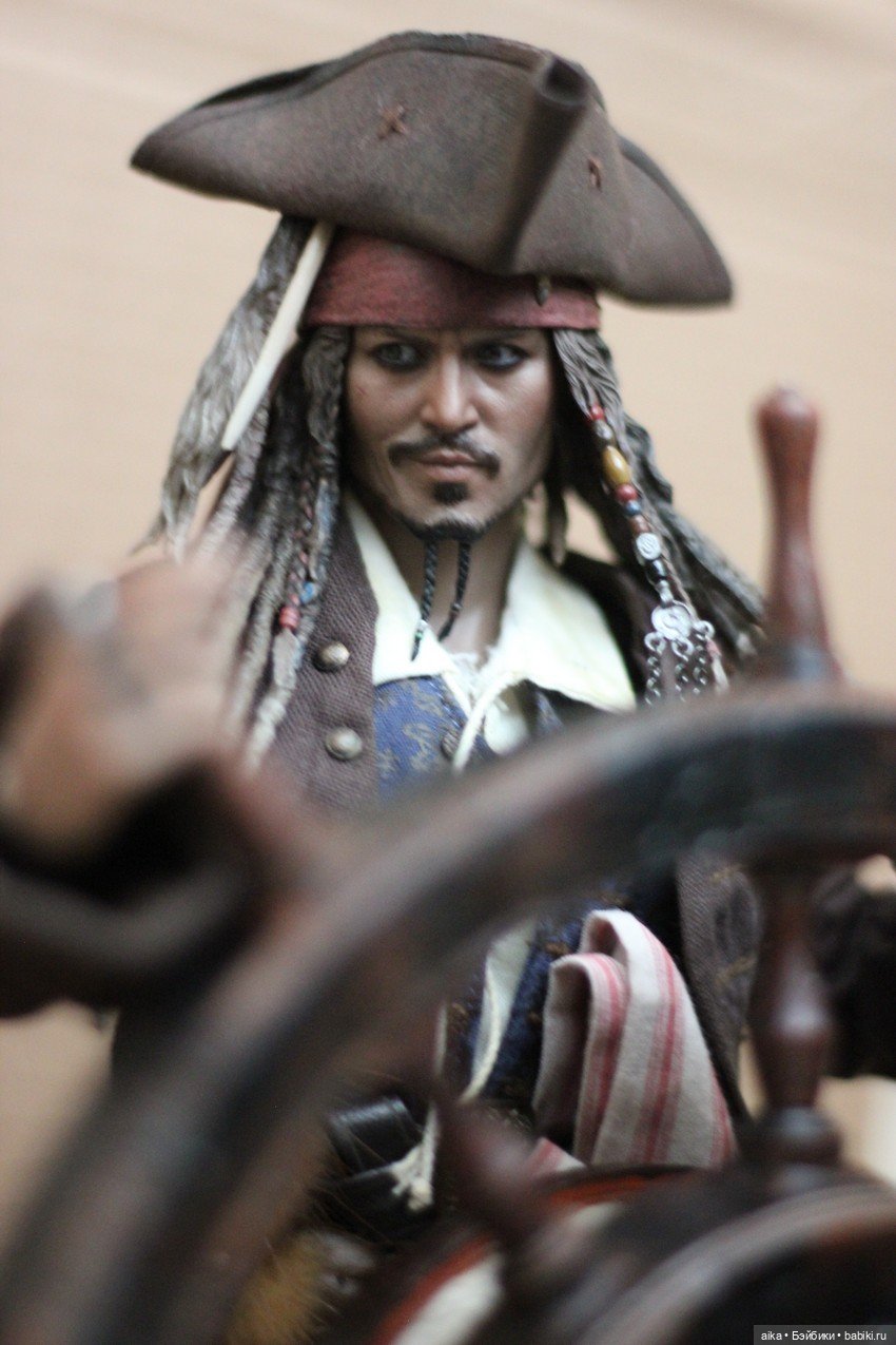 Фигурка Джека Воробья от Hot Toys (фото 7)