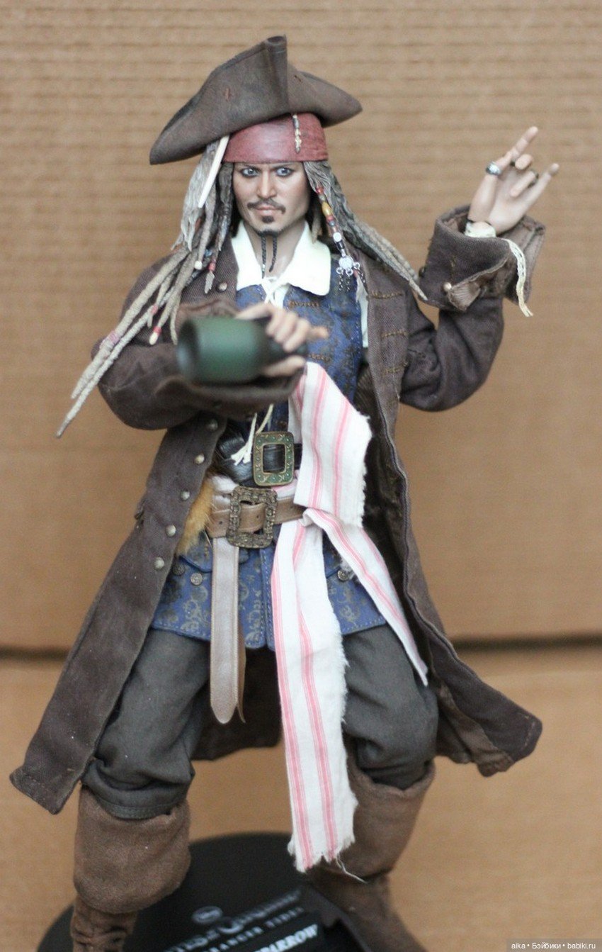 Фигурка Джека Воробья от Hot Toys (фото 4)