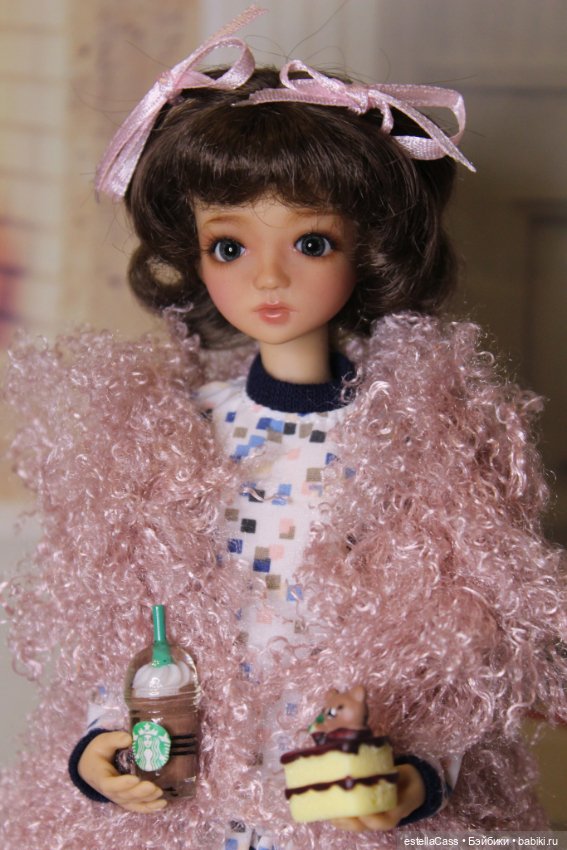 Мия поздравляет хозяйку — Куклы Milim Studio (Милим): российские БЖД (фото 3)