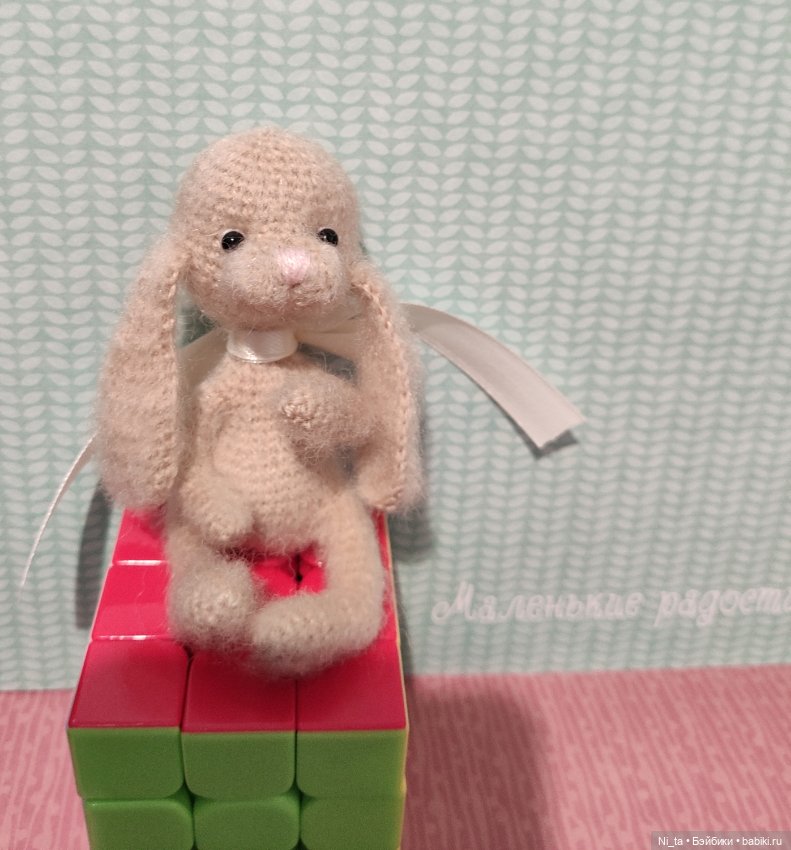 Ладошечный зайка — Вязаные игрушки и амигуруми: крючком (фото 2)