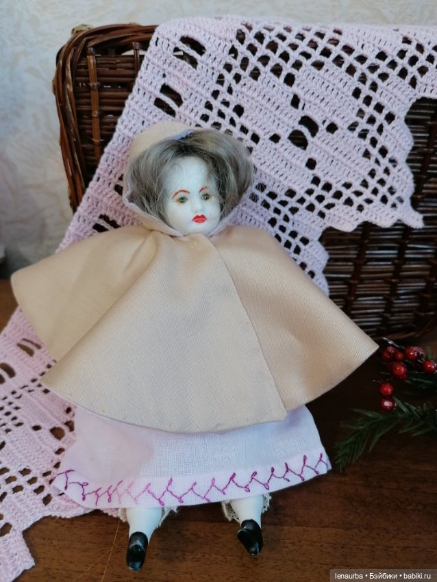 Реплика антикварных кукол