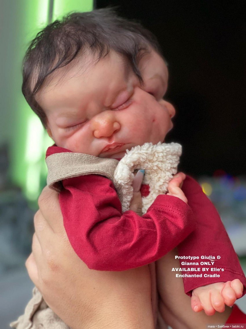 Gianna & Giulia скульптора Vincenzina Caré, автор прототипа Elie Habibi (фото 5)