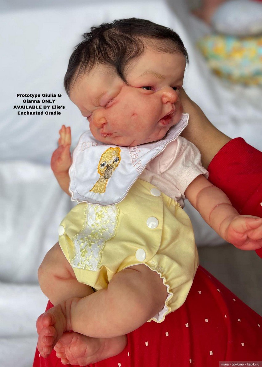 Gianna & Giulia скульптора Vincenzina Caré, автор прототипа Elie Habibi (фото 10)