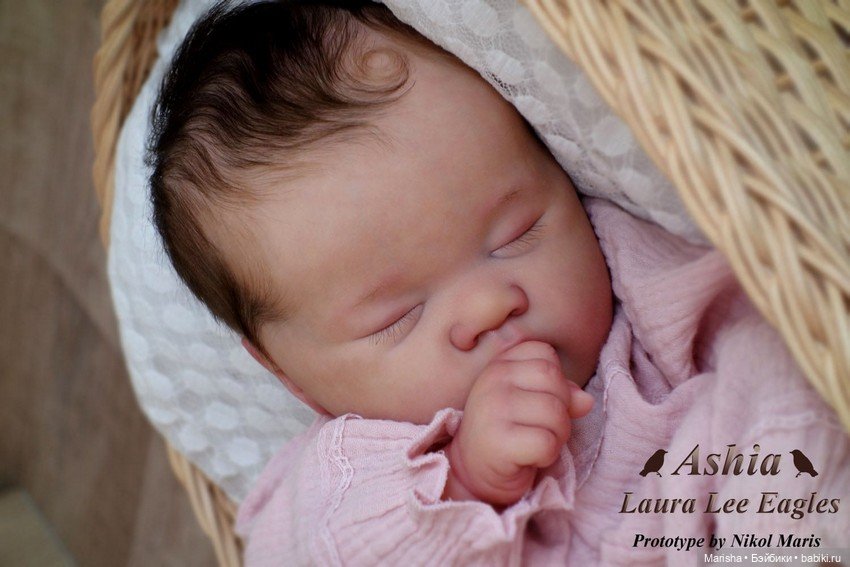 Ashia скульптора Laura Lee Eagles, автор прототипа Nikol Maris