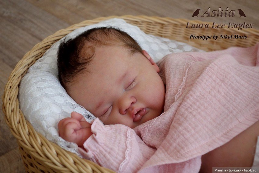 Ashia скульптора Laura Lee Eagles, автор прототипа Nikol Maris