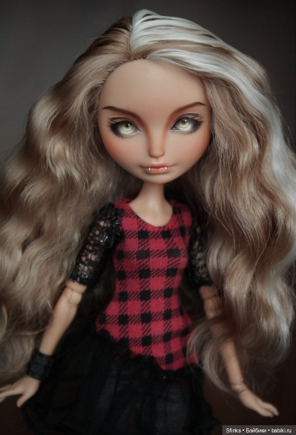 Волчица — ООАК Monster High и Ever After High: репейнт (фото 4)