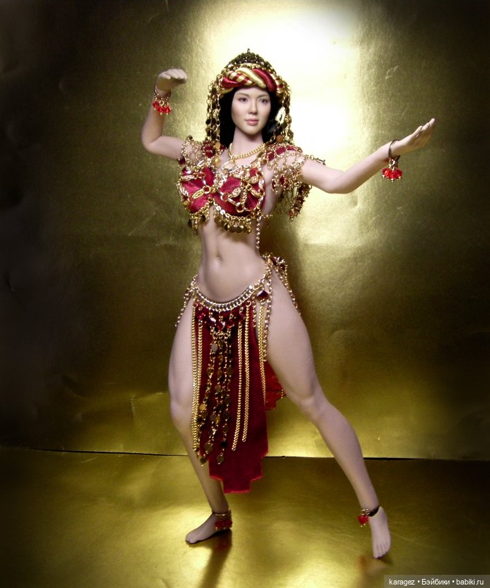 Золото на бархате. Шестнадцатый фасон восточного костюма для TBLeague Phicen (фото 5)