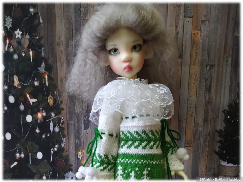 С наступающими праздниками! Мики от Kaye Wiggs