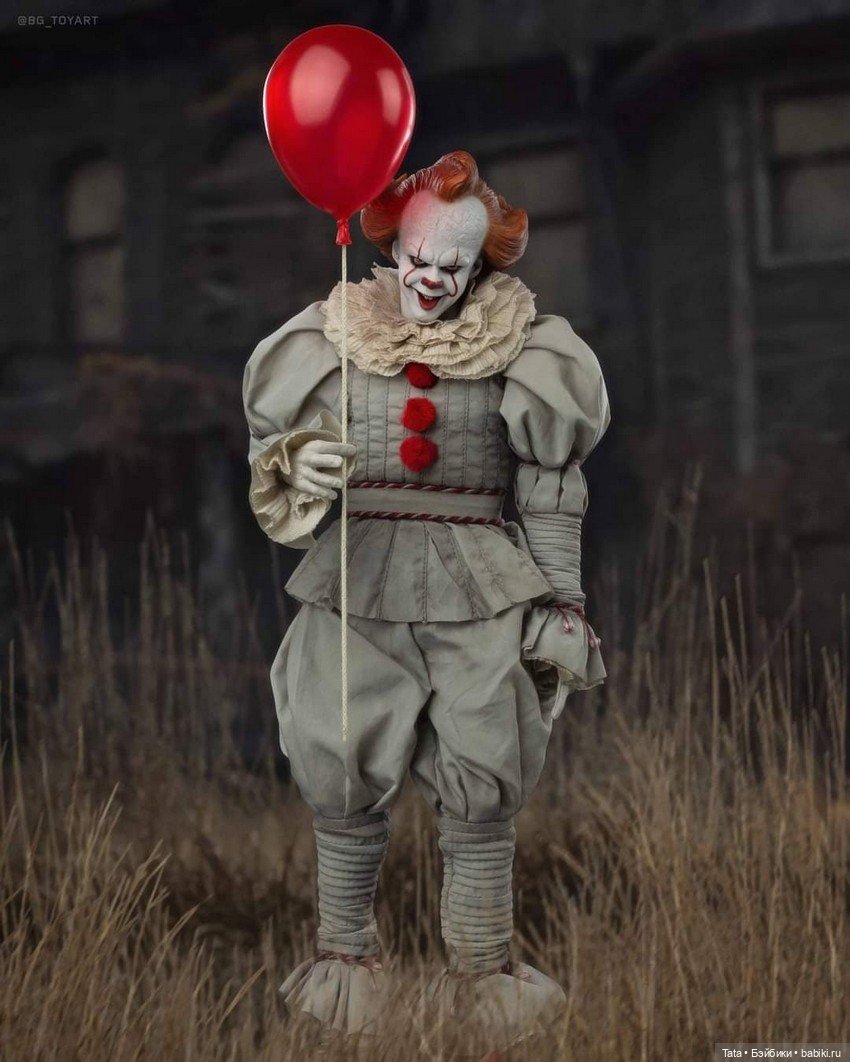 Пеннивайз в масштабе 1/6 от Hot Toys по мотивам фильма «Оно» (фото 2)