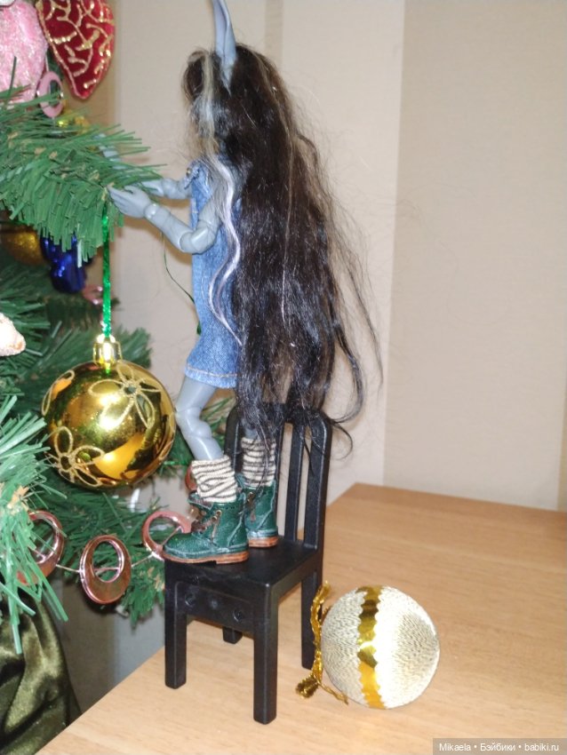Он приближается — Новый год и Рождество: праздничные фото кукол (фото 7)