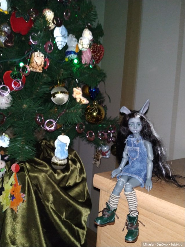 Он приближается — Новый год и Рождество: праздничные фото кукол (фото 10)
