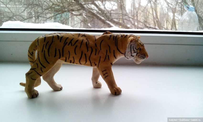 Дезил поздравляет всех с Новым годом