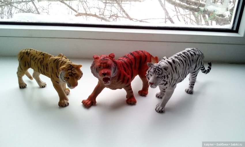 Дезил поздравляет всех с Новым годом