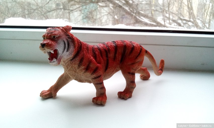 Дезил поздравляет всех с Новым годом