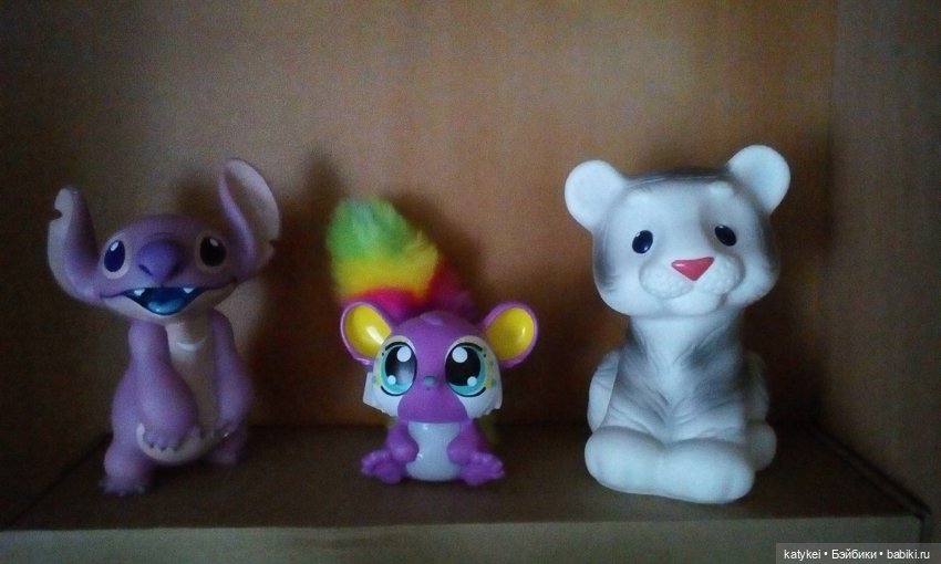 Дезил поздравляет всех с Новым годом