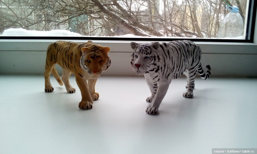 Дезил поздравляет всех с Новым годом