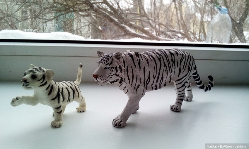 Дезил поздравляет всех с Новым годом