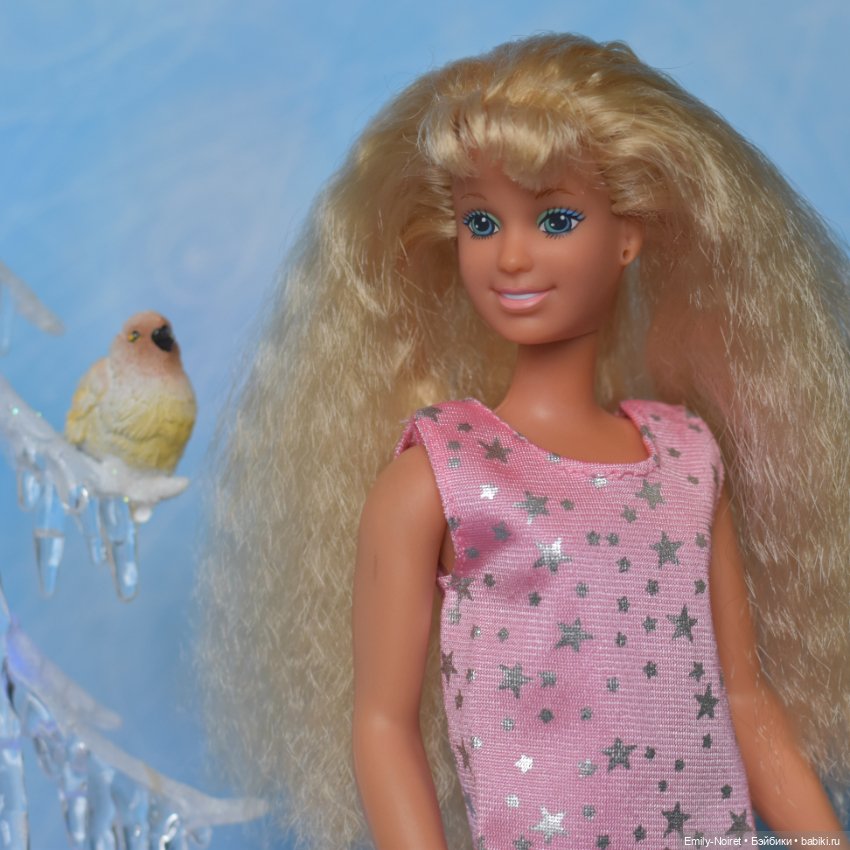 Майли - девушка с пышными волосами (фото 2)