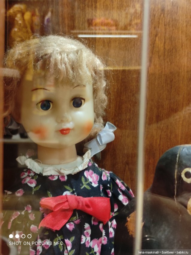 Зайчата, Стеша и Марфа в детском Гуме