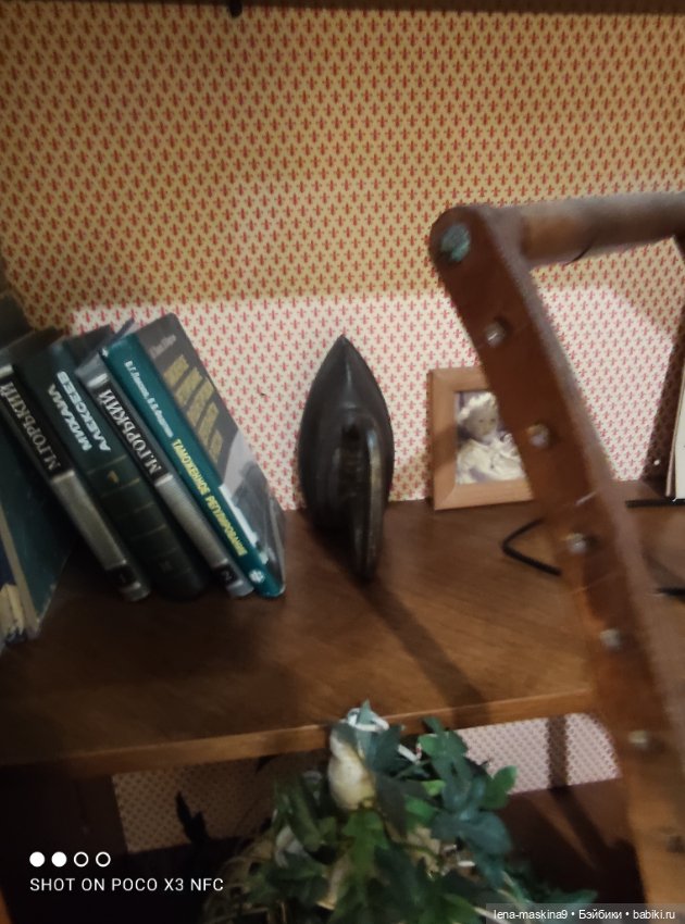 Зайчата, Стеша и Марфа в детском Гуме