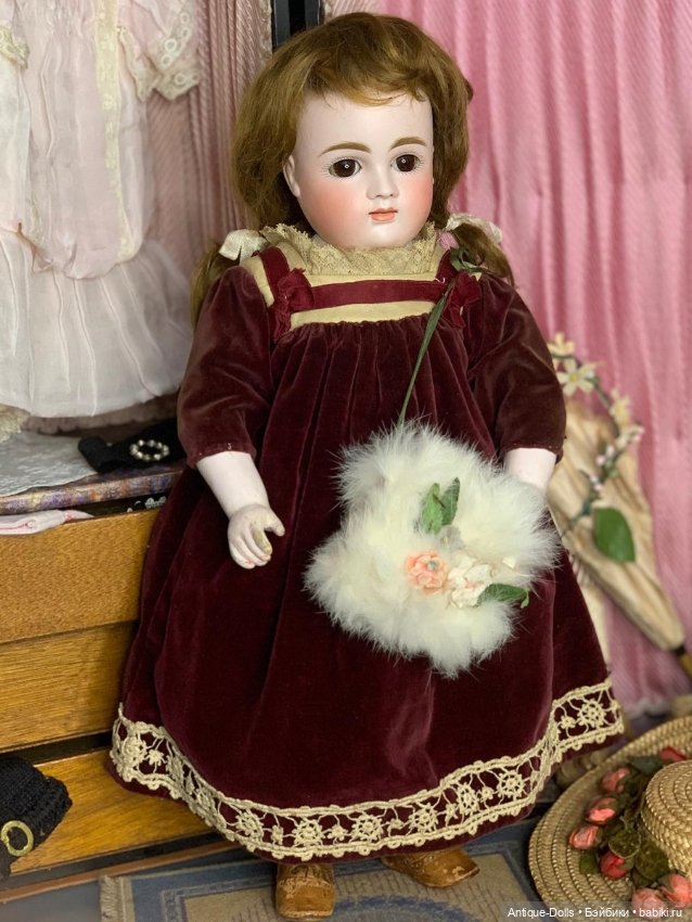 Красавица Kestner 8 с шикарным приданным (фото 3)