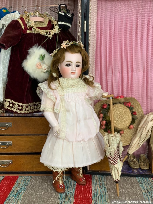 Красавица Kestner 8 с шикарным приданным