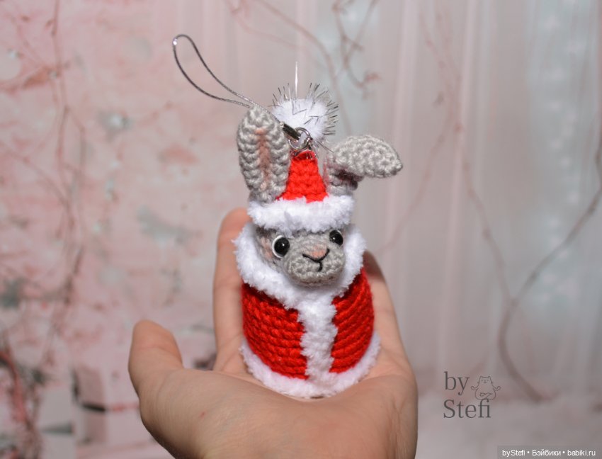 Кролик в костюме Санты — Вязаные игрушки и амигуруми: крючком (фото 2)
