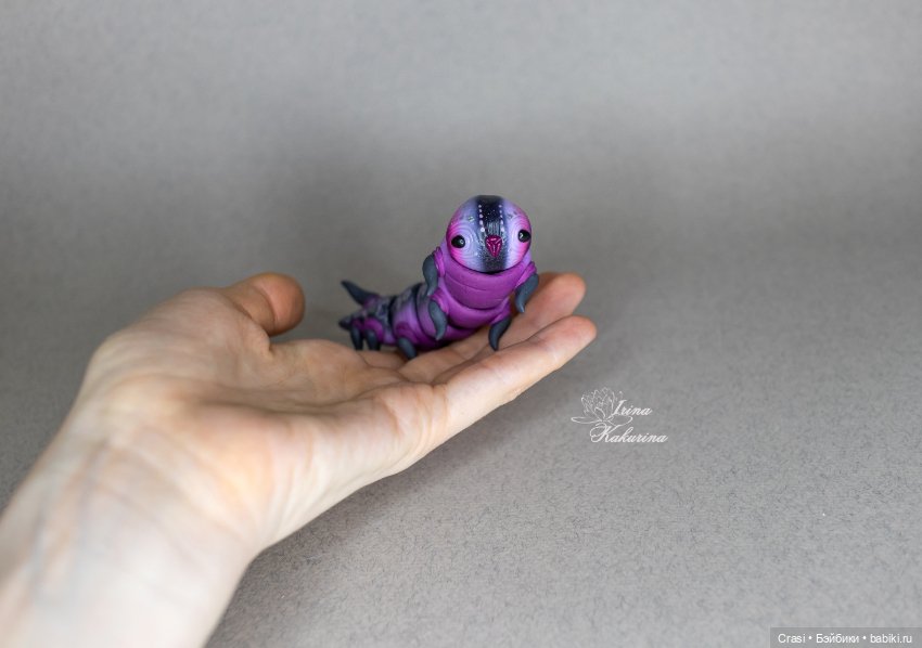 Новая компания шарнирных гусеничек