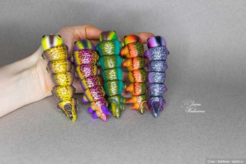 Новая компания шарнирных гусеничек