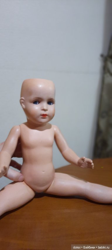 Помогите опознать девочку, нет клейм, никаких опознавательных знаков... добавлены фото в паричке