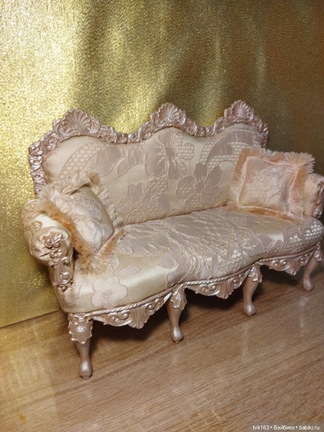 Нежная кушетка, для нежных девочек