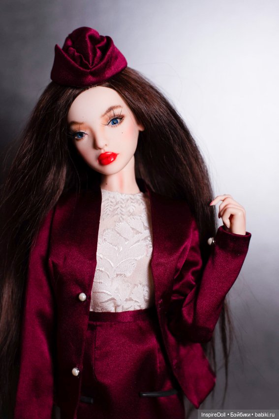 InspireDoll: Фей-Фей в образе стюардессы (фото 3)