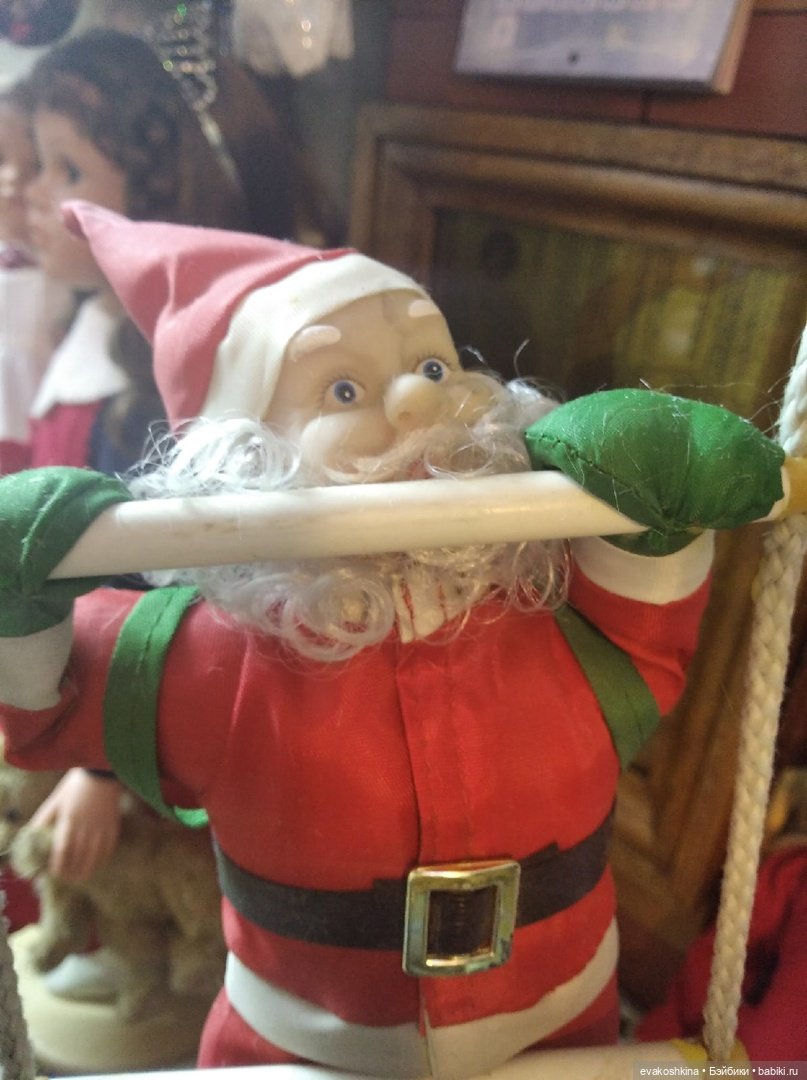 С Новым годом по старому стилю! Образы Дедов Морозов