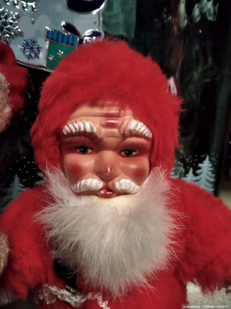 С Новым годом по старому стилю! Образы Дедов Морозов (фото 5)