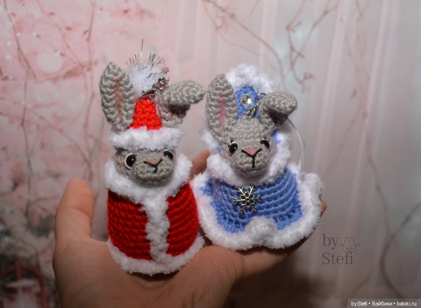 Кролик в костюме Снегурки (фото 6)