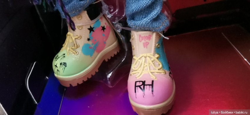 Распаковка Ванессы — Куклы Rainbow High (Рейнбоу Хай