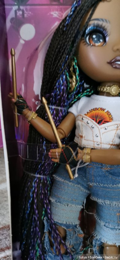 Распаковка Ванессы — Куклы Rainbow High (Рейнбоу Хай