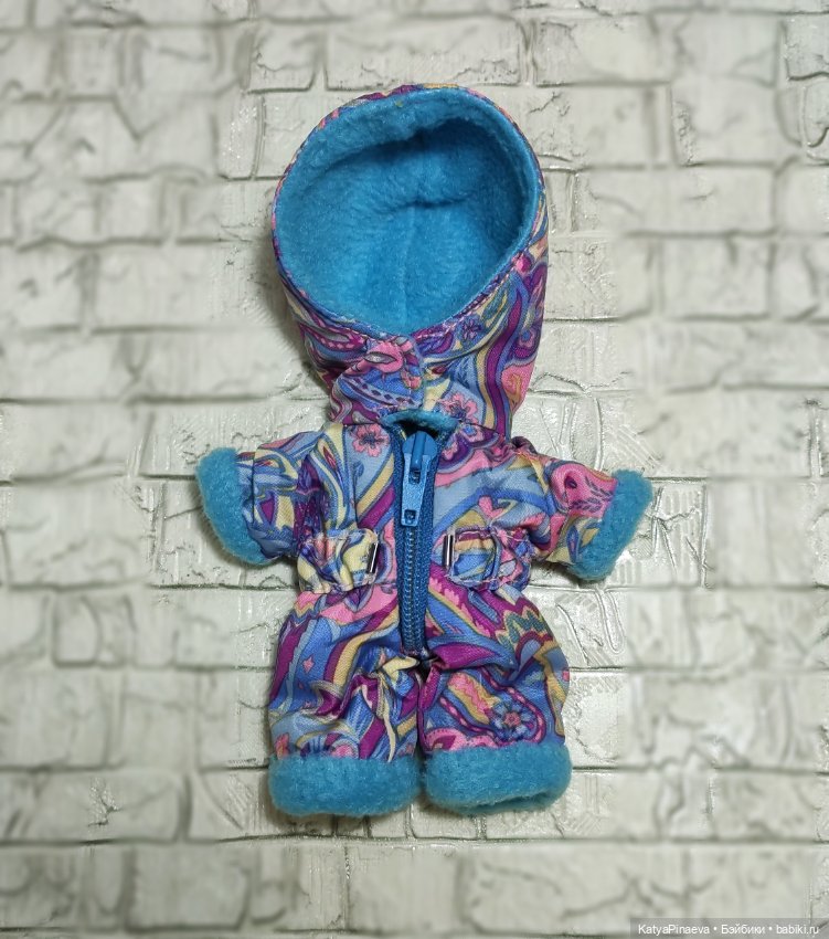 Комбез для Сони превращается в (фото 6)