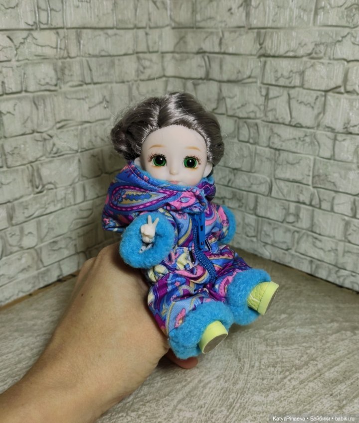 Комбез для Сони превращается в (фото 5)