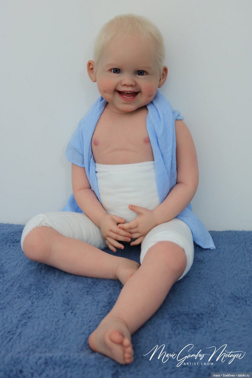 Dimples скульптора Ping Lau, автор прототипа Marie Metayer