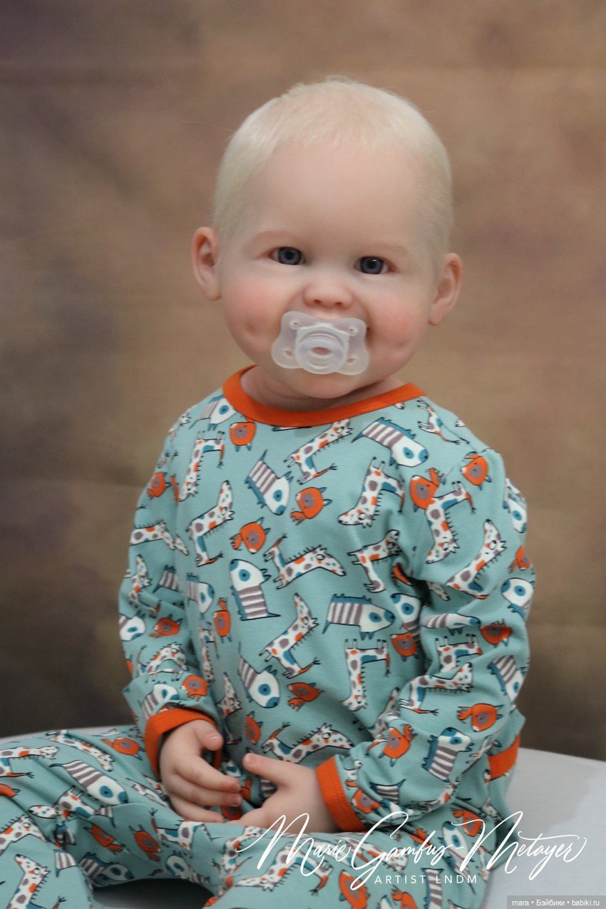 Dimples скульптора Ping Lau, автор прототипа Marie Metayer