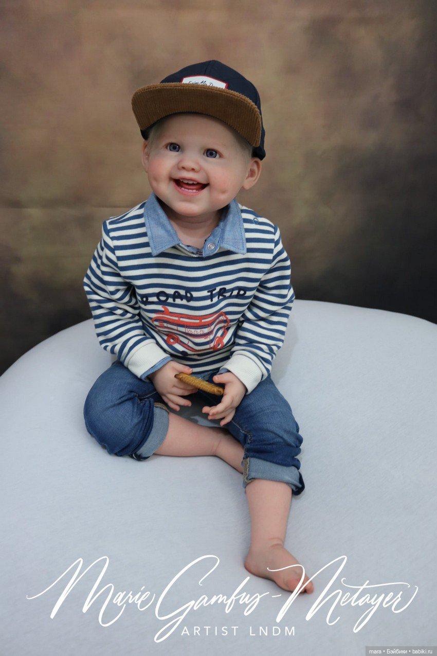 Dimples скульптора Ping Lau, автор прототипа Marie Metayer