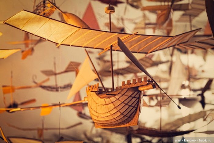 Сотни летучих кораблей в сказочной мастерской Луиджи Прина (Luigi Prina) (фото 4)