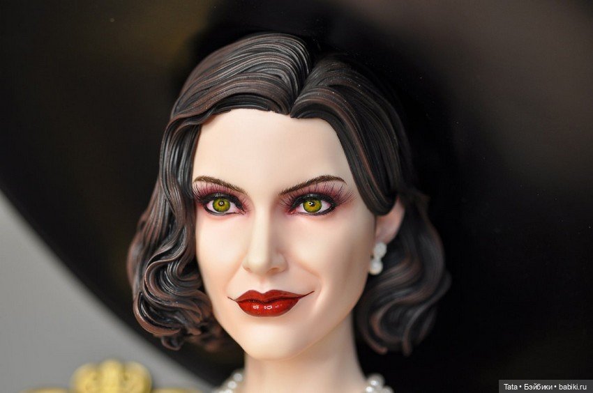 Статуя Леди Димитреску в масштабе 1/4 от компании "Horem & River Studio". 18+ (фото 4)