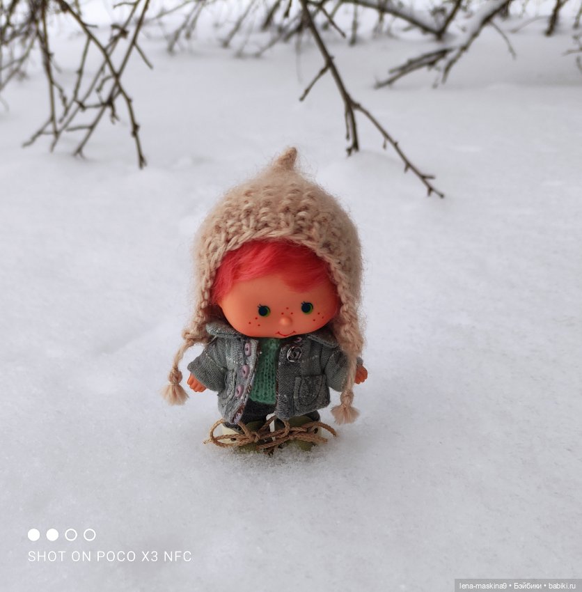 Вишенка, лес и ее любимый котик