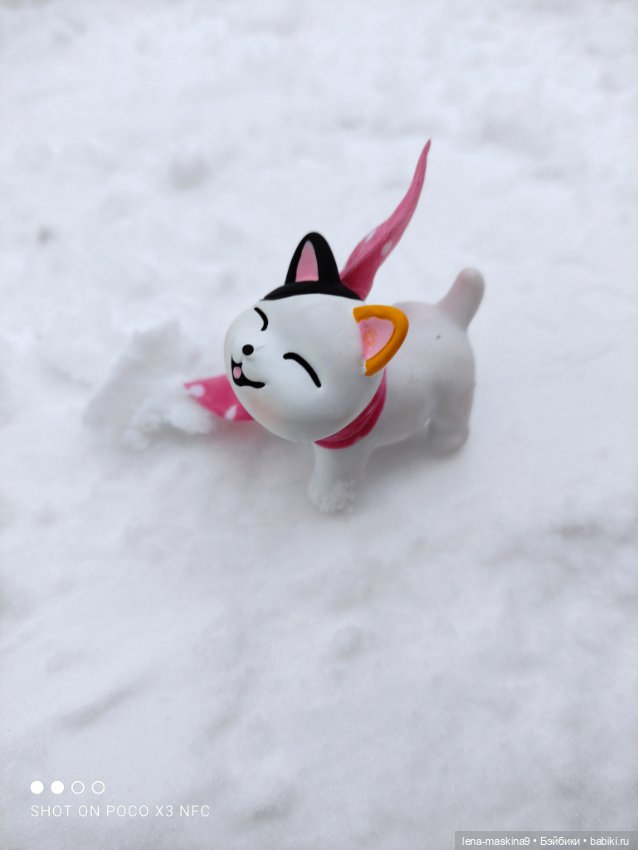 Вишенка, лес и ее любимый котик (фото 2)