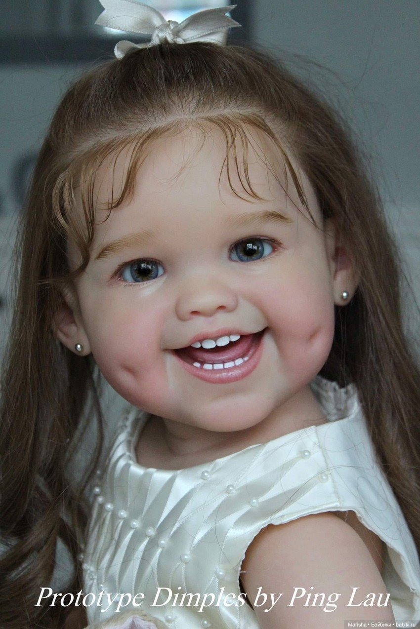 Dimples скульптора Ping Lau, автор прототипа Conny Burke