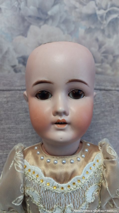 Антикварная немочка, кто она