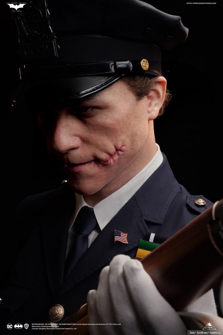 Полноразмерный бюст Джокера-Полицейского от Queen Studios (фото 3)